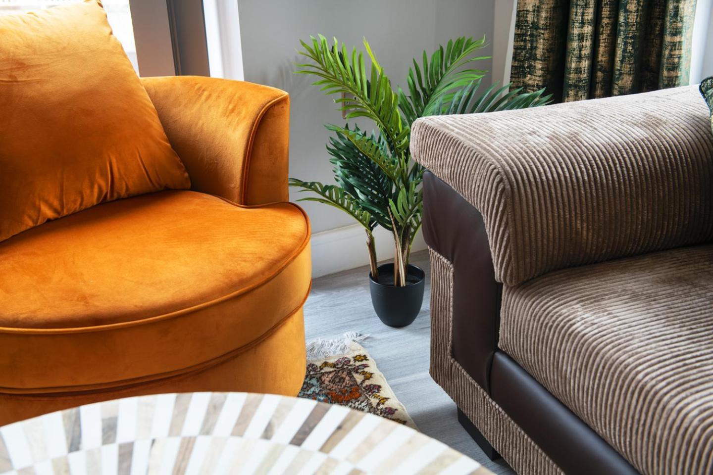 Luxurious Flat At Town Apartment